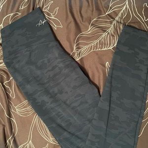 Alphalete Surface Power Leggings - Delta Blue Camo